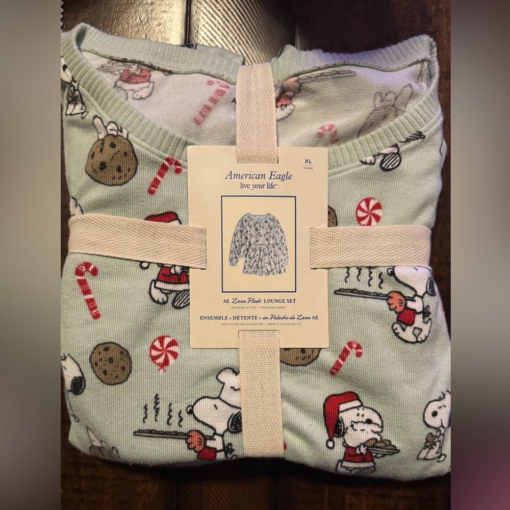 American Eagle Outfitters Snoopy Pajama Set - Christmas Cookie Holiday Set